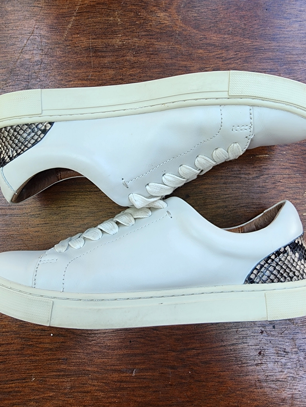 Frye Ivy Low Lace White Leather Sneakers Snake Print Embossed Heel [6] - Picture 9 of 11